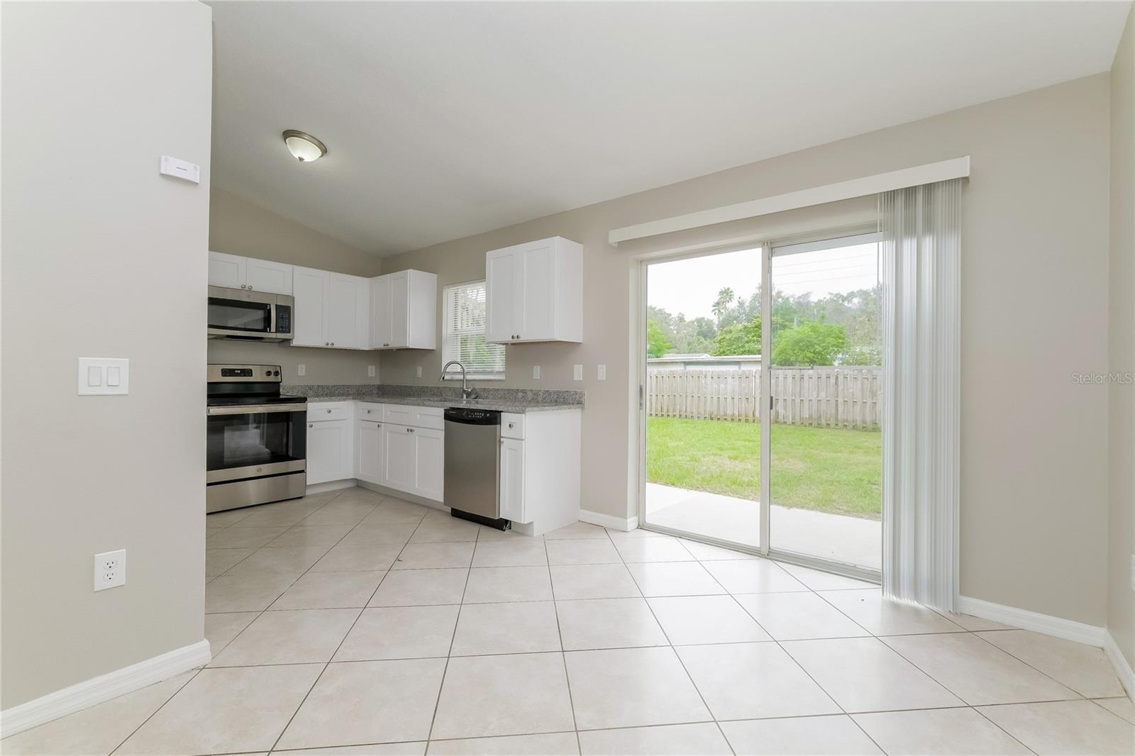 Image 6 of 16 For 9048 Oneal Avenue