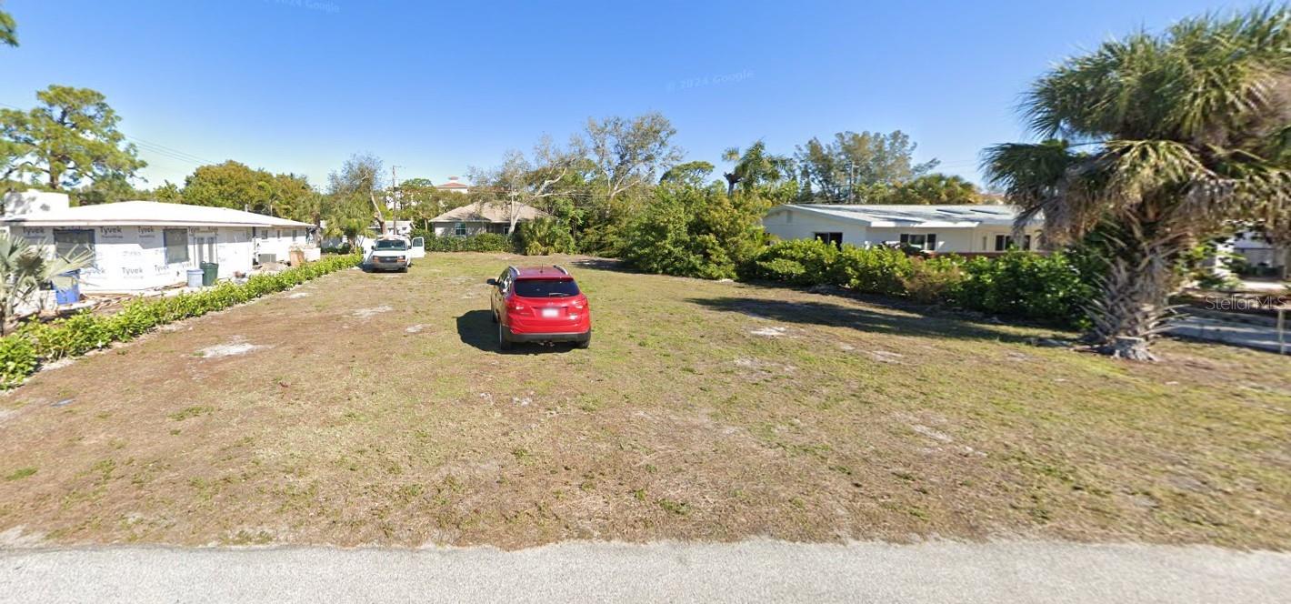 Details for 305 Aurora Way, VENICE, FL 34285