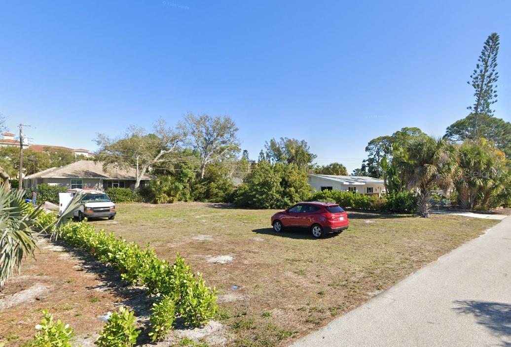 Image 2 of 8 For 305 Aurora Way
