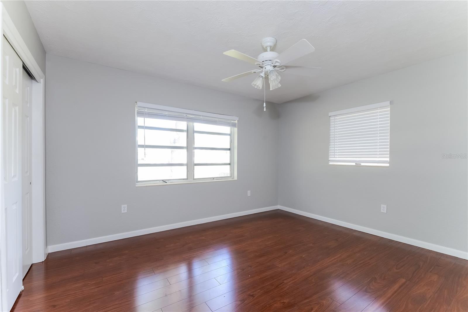 Image 12 of 16 For 1805 16th Avenue Drive W