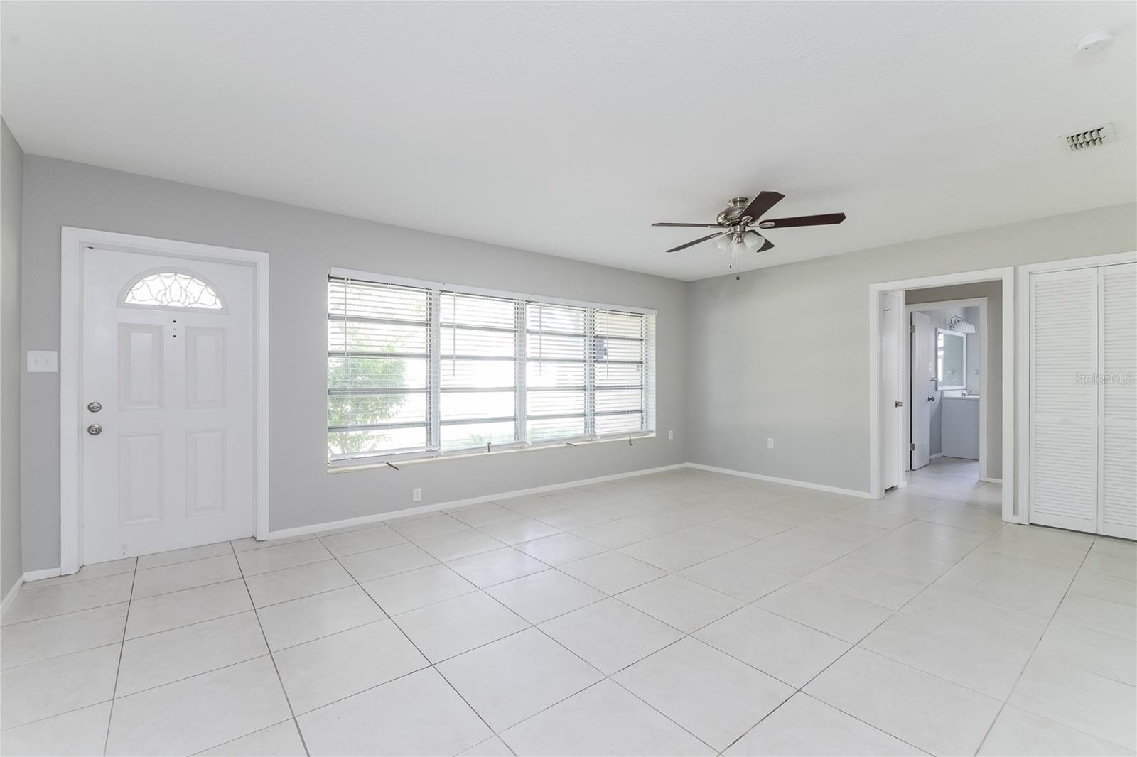 Image 4 of 16 For 1805 16th Avenue Drive W