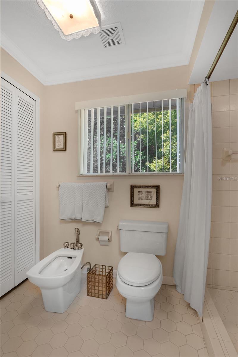 Image 25 of 51 For 3332 Stonewood Court