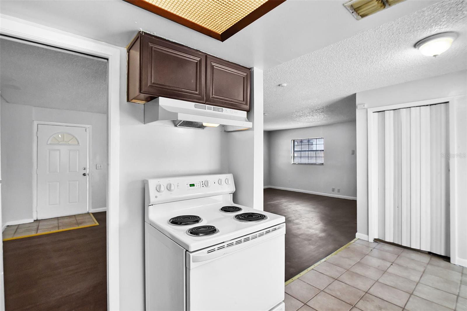 Image 12 of 32 For 4224 Colony Way