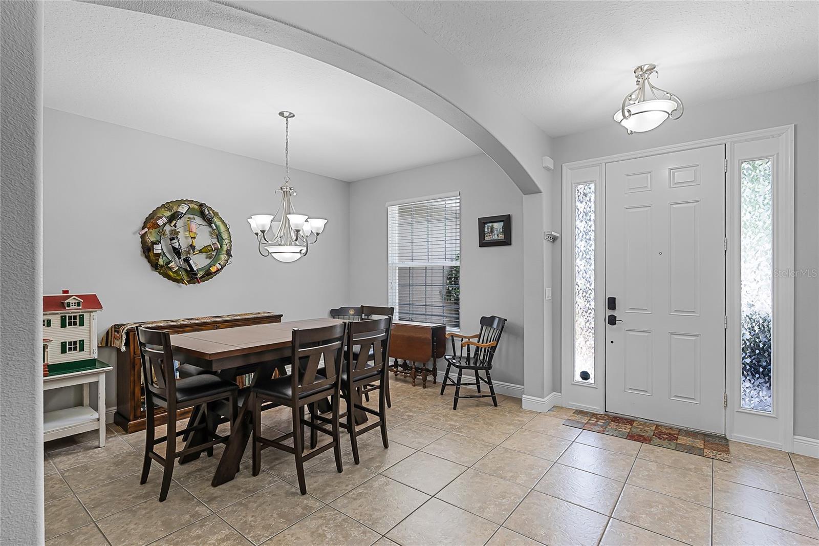 Image 10 of 57 For 721 Lake Cove Pointe Circle