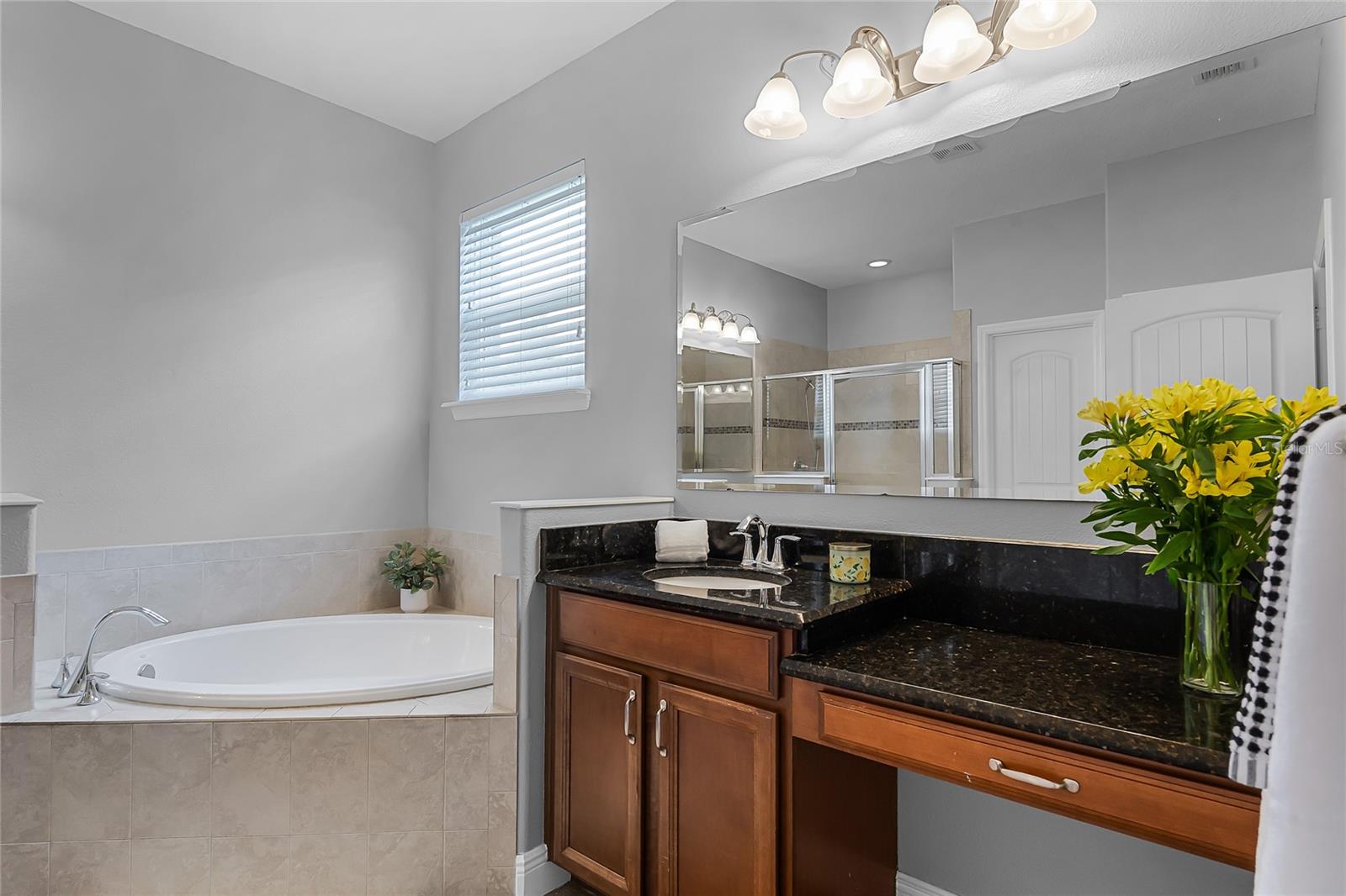 Image 31 of 57 For 721 Lake Cove Pointe Circle