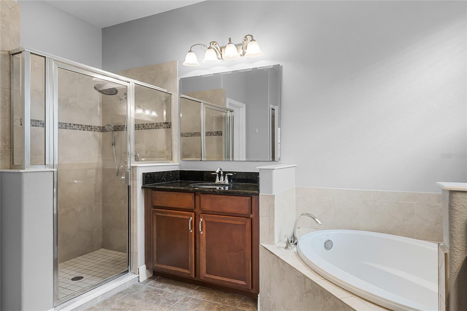Image 33 of 57 For 721 Lake Cove Pointe Circle