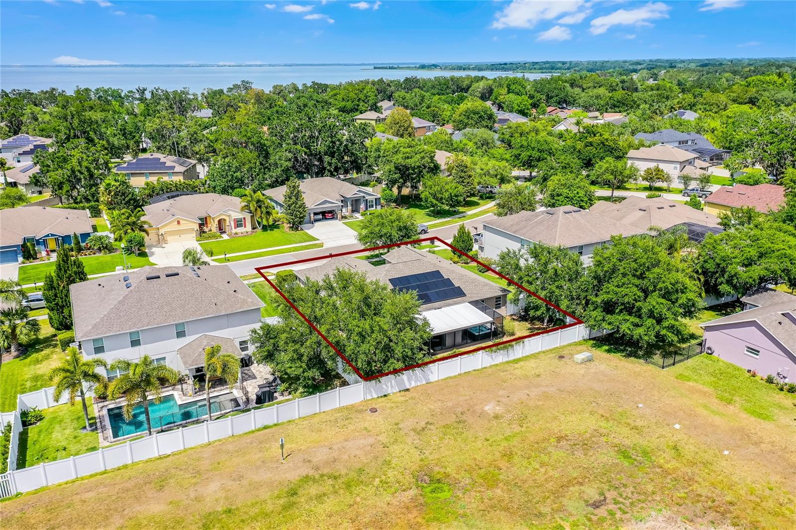 Image 43 of 57 For 721 Lake Cove Pointe Circle
