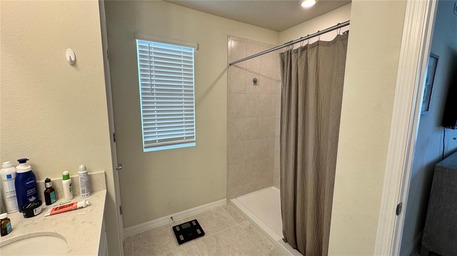 Image 22 of 24 For 4762 Sparkling Shell Avenue