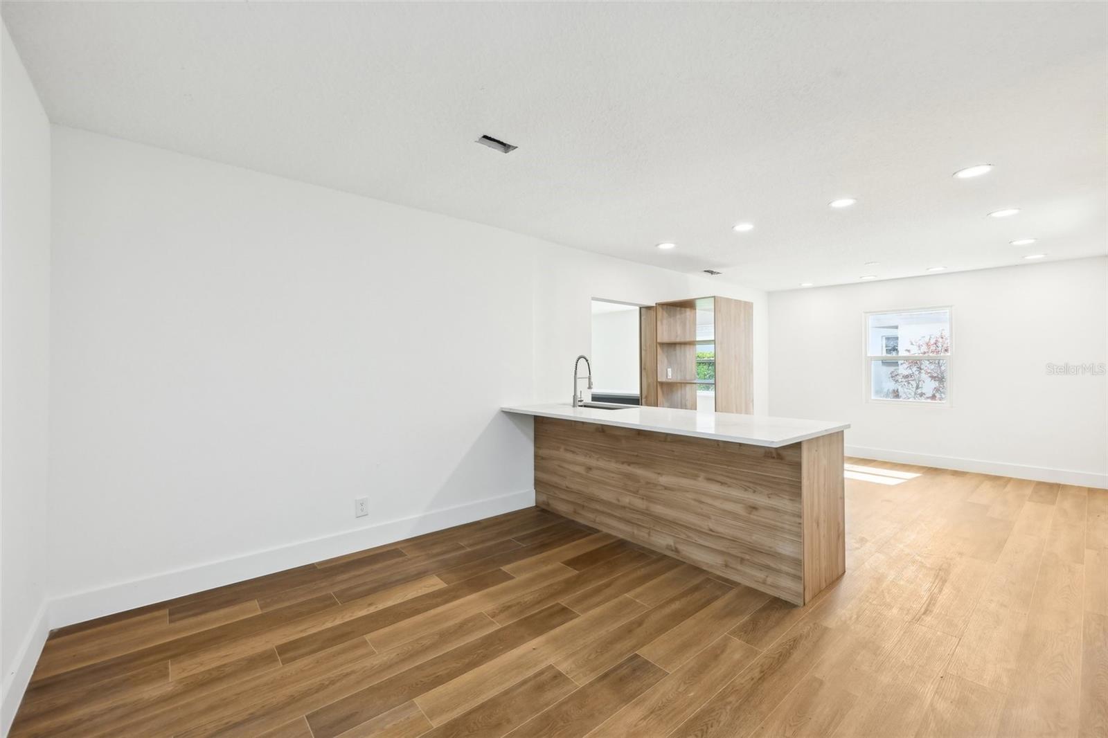 Image 10 of 72 For 730 Swoope Avenue