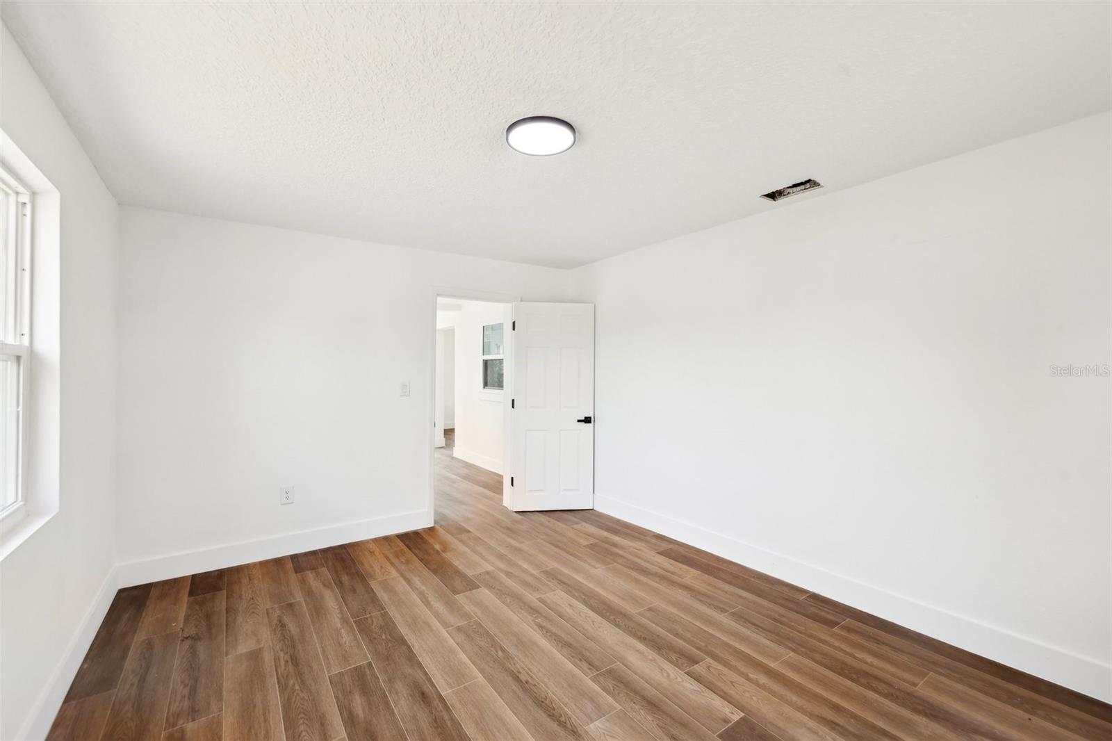 Image 25 of 72 For 730 Swoope Avenue