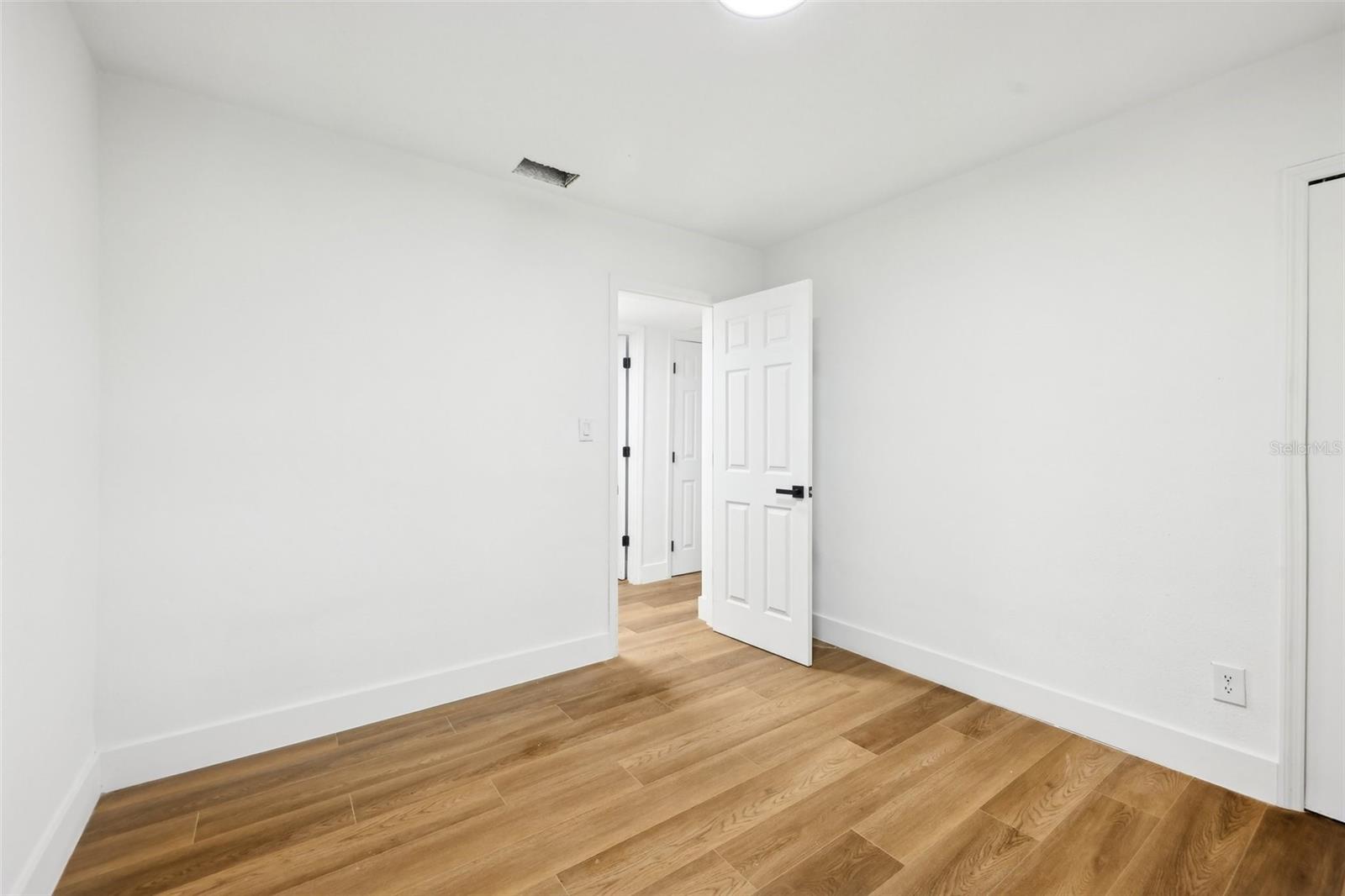 Image 27 of 72 For 730 Swoope Avenue