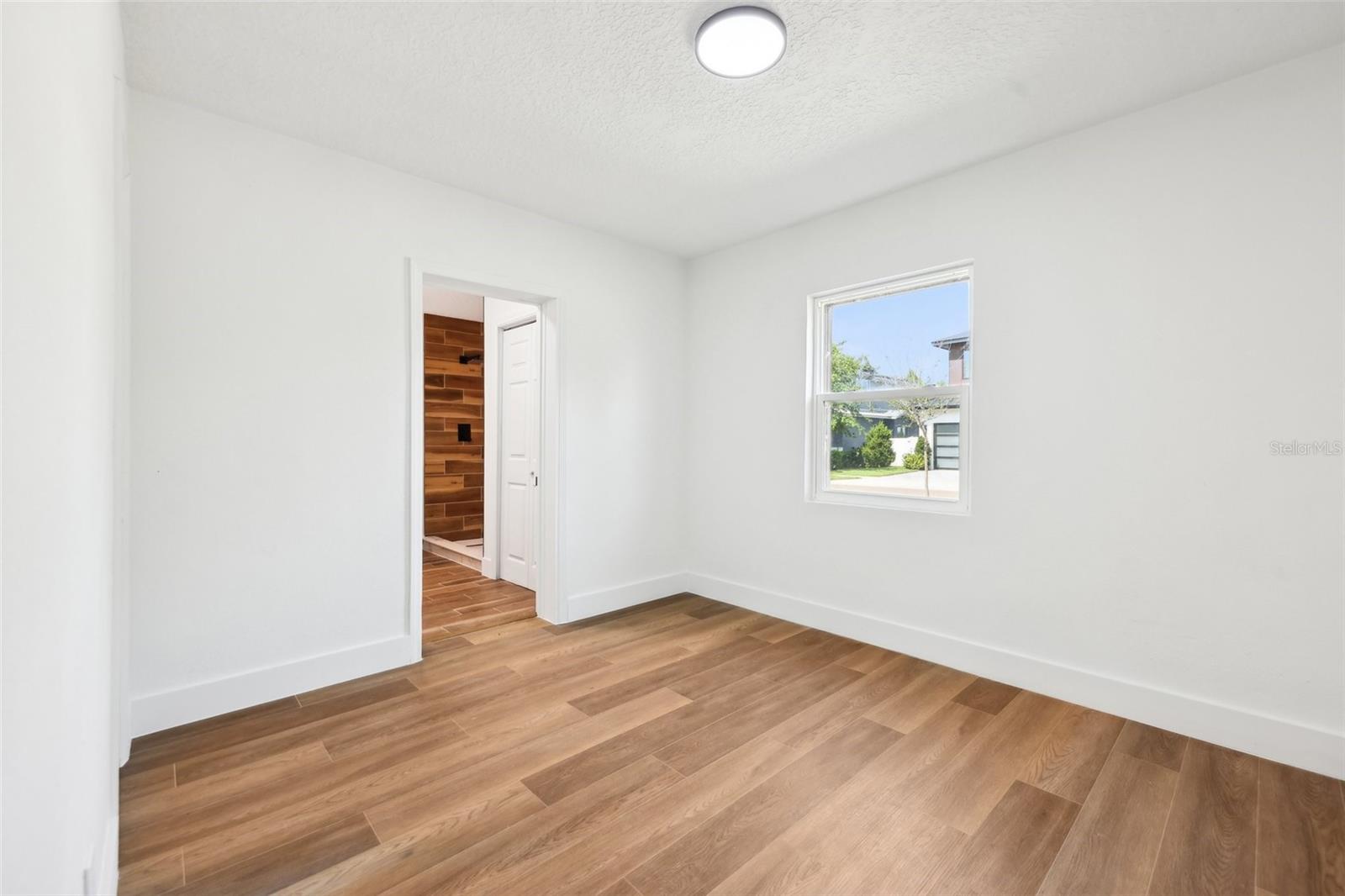 Image 31 of 72 For 730 Swoope Avenue