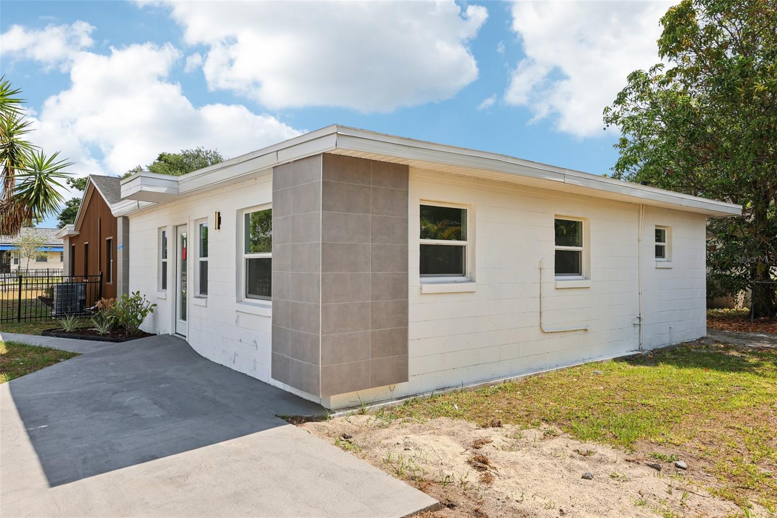 Image 39 of 72 For 730 Swoope Avenue