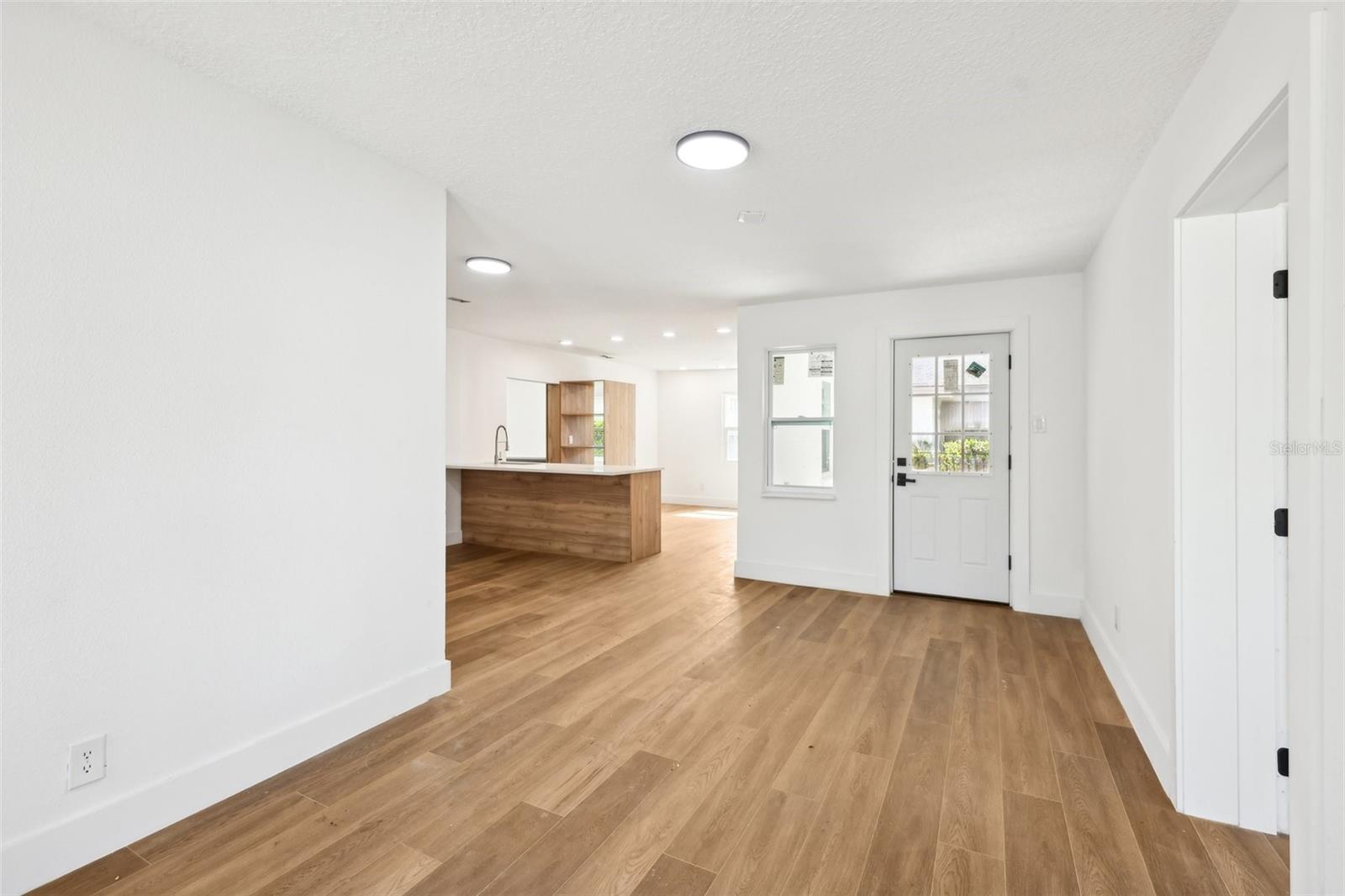 Image 7 of 72 For 730 Swoope Avenue