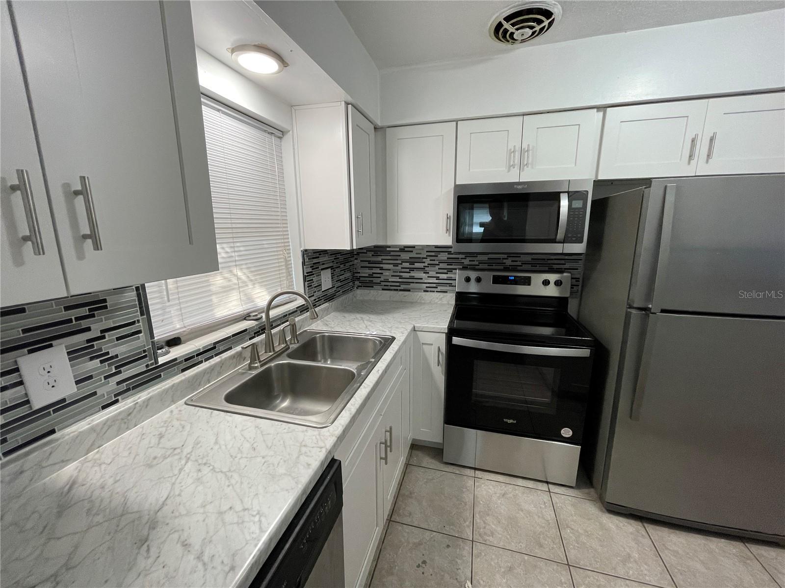 Image 4 of 12 For 601 Morocco Avenue