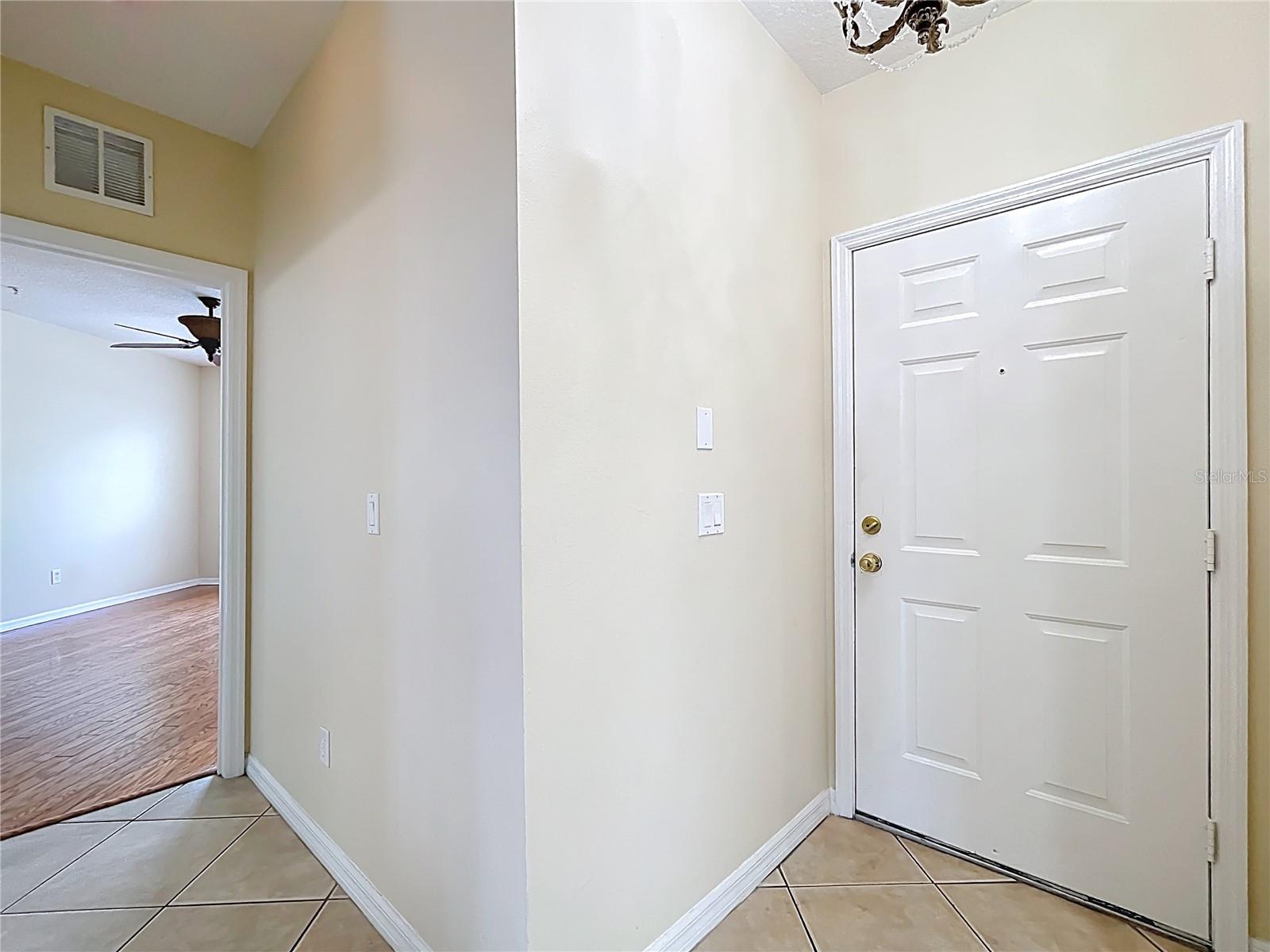 Image 11 of 69 For 960 Mooring Avenue 202