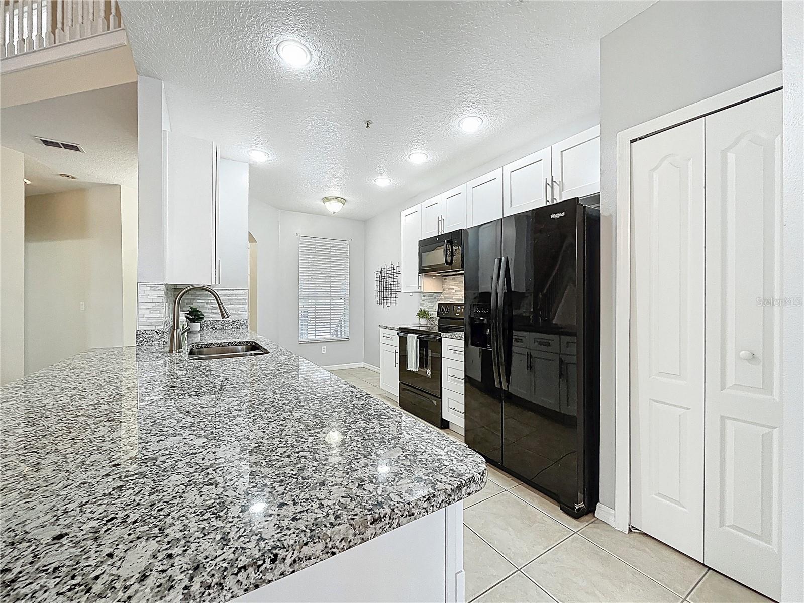 Image 17 of 69 For 960 Mooring Avenue 202