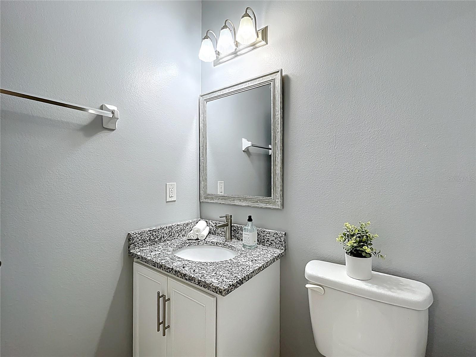 Image 32 of 69 For 960 Mooring Avenue 202