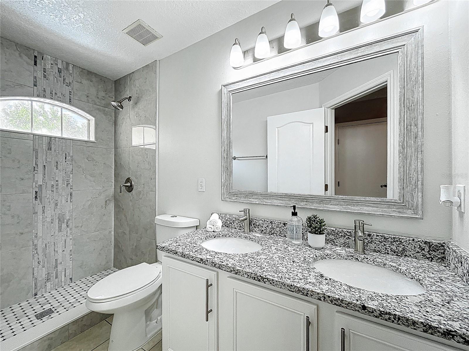 Image 37 of 69 For 960 Mooring Avenue 202