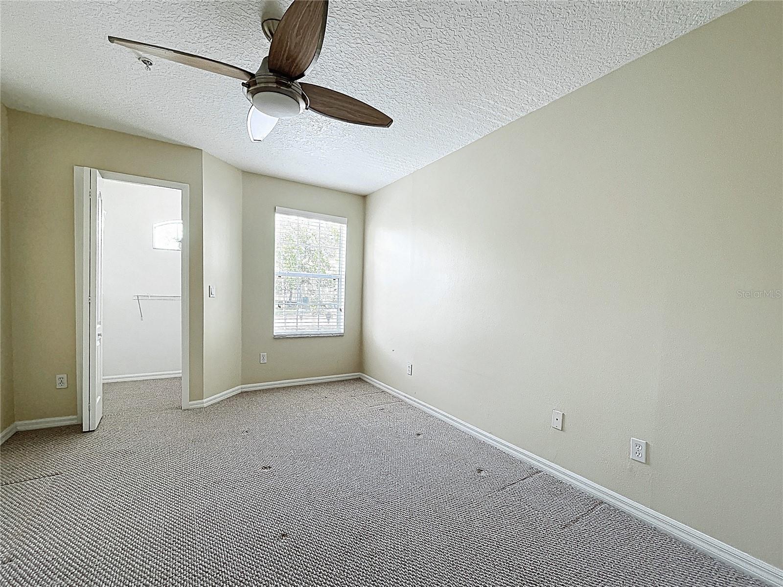 Image 39 of 69 For 960 Mooring Avenue 202