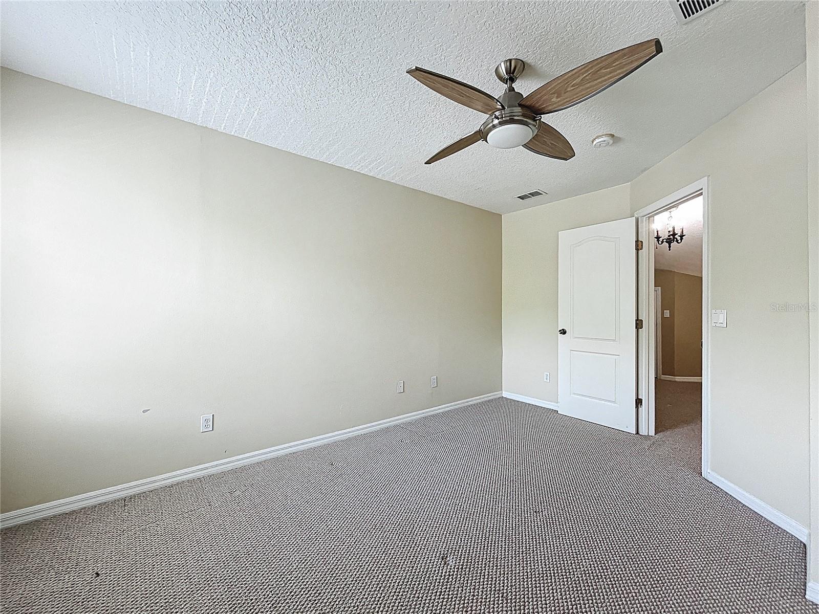 Image 41 of 69 For 960 Mooring Avenue 202