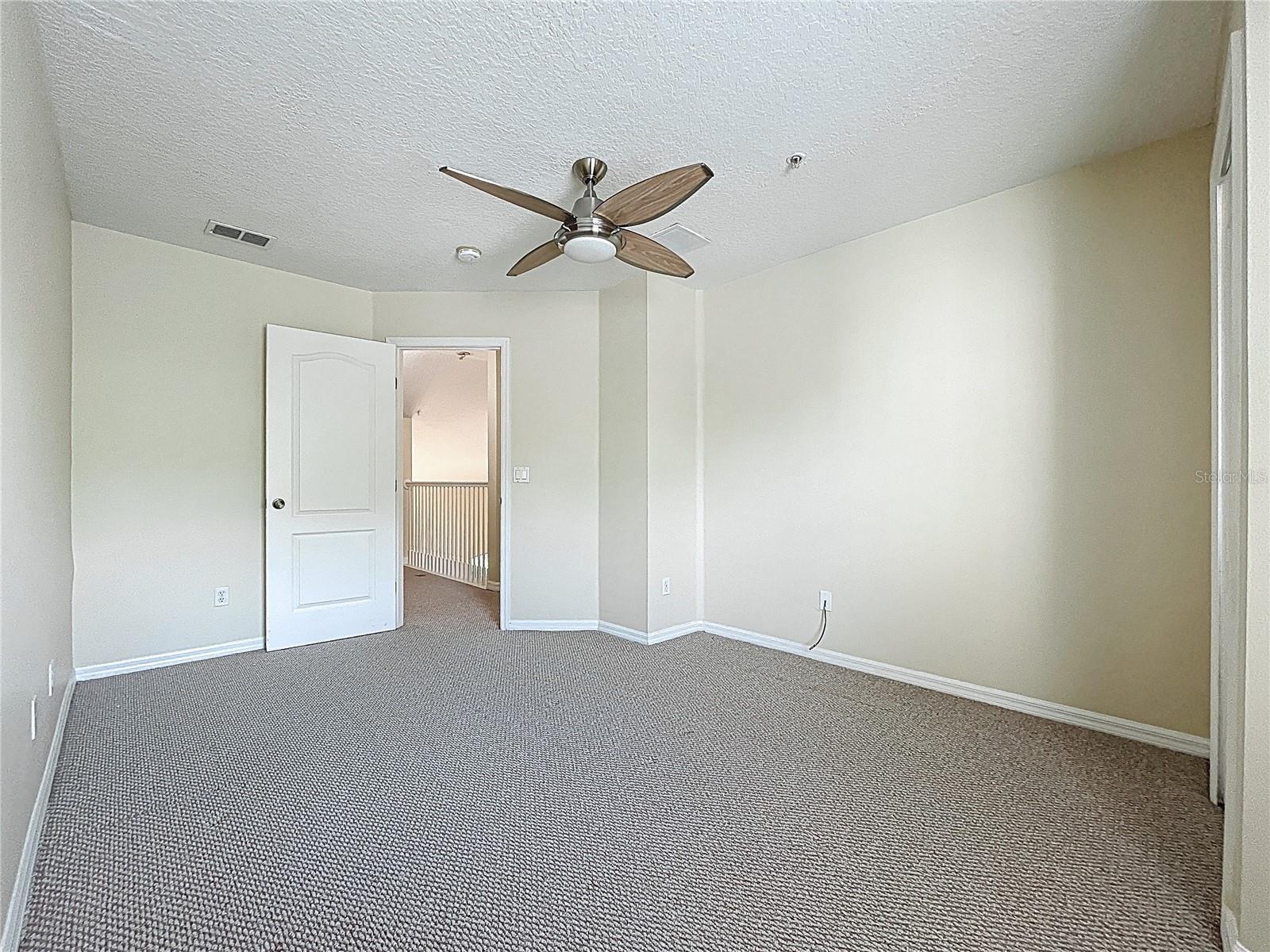 Image 42 of 69 For 960 Mooring Avenue 202