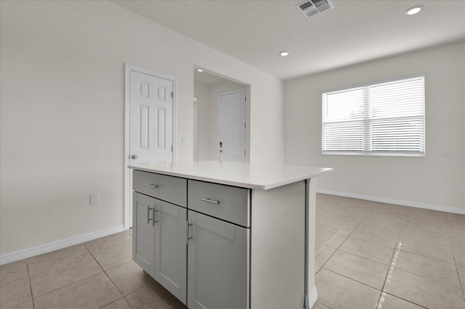 Image 9 of 30 For 1341 Wycliffe Way