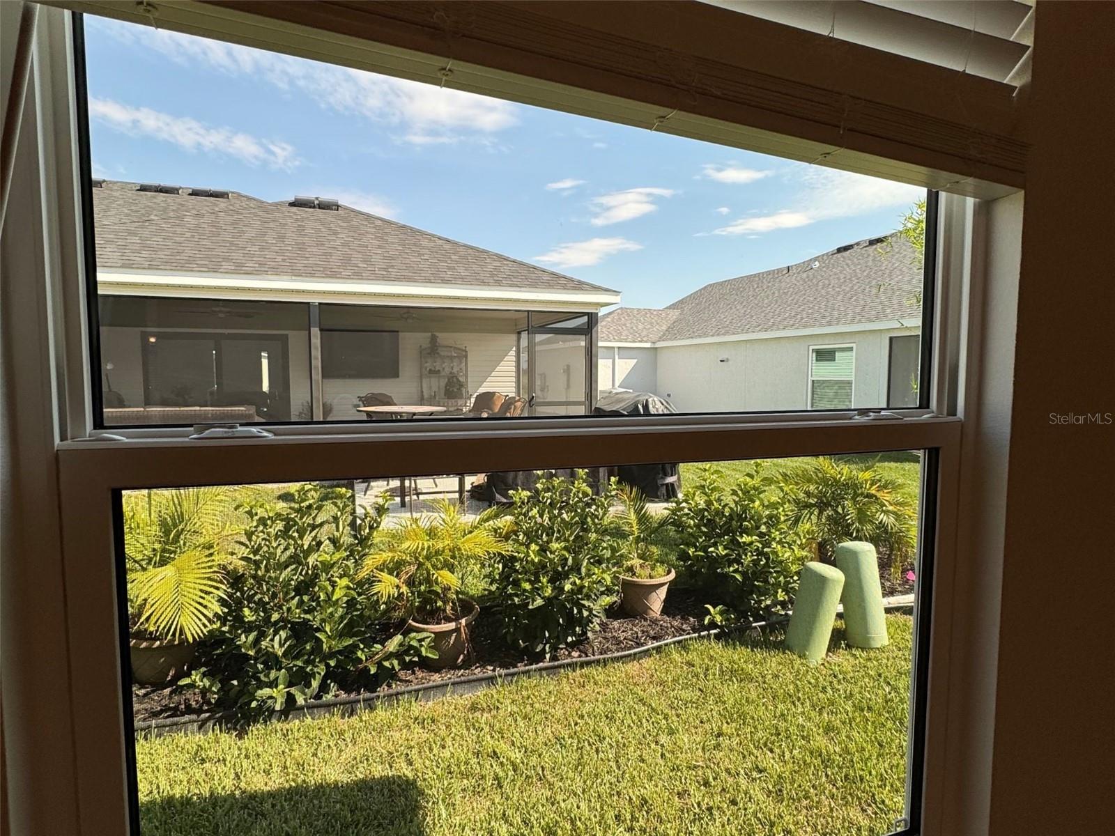 Image 11 of 18 For 1740 Yvonia Court