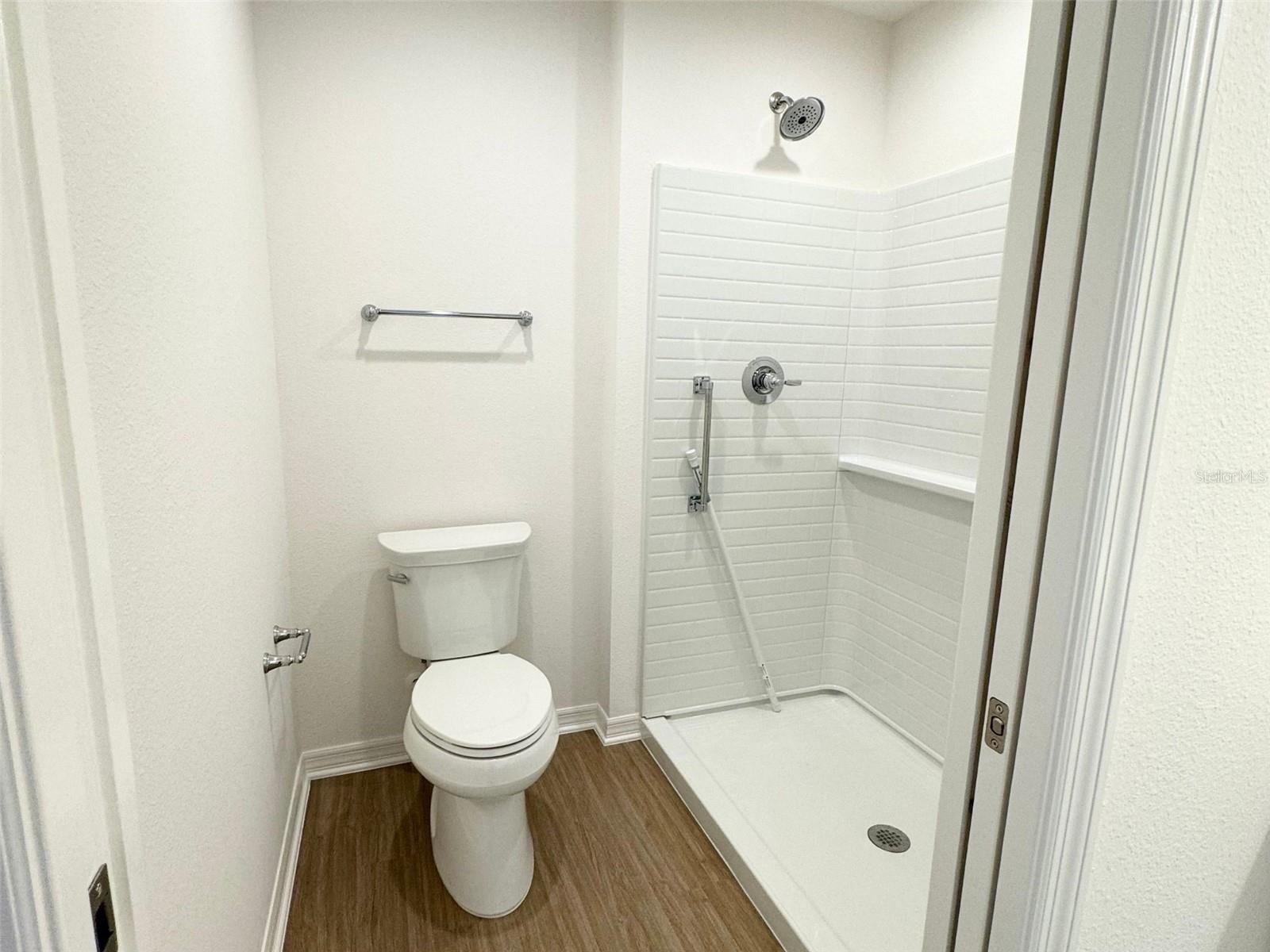 Image 4 of 18 For 1740 Yvonia Court