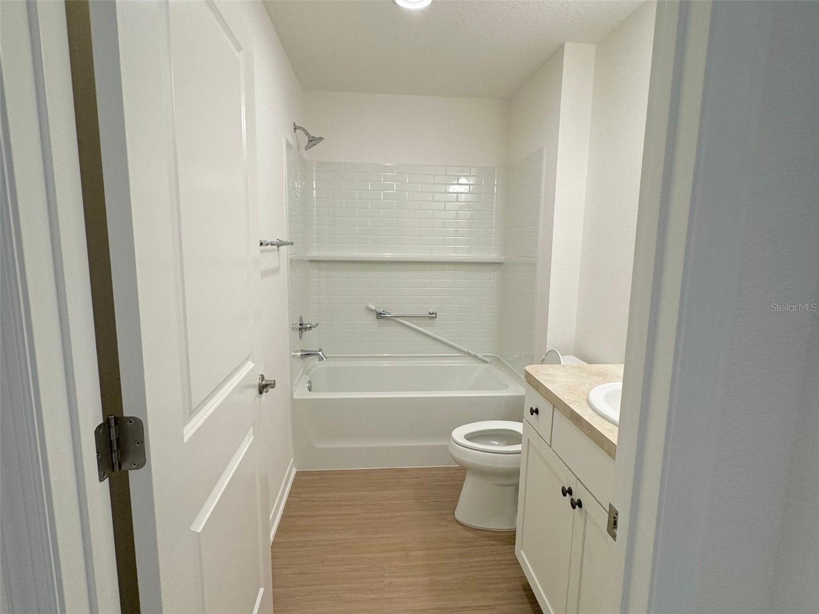 Image 7 of 18 For 1740 Yvonia Court