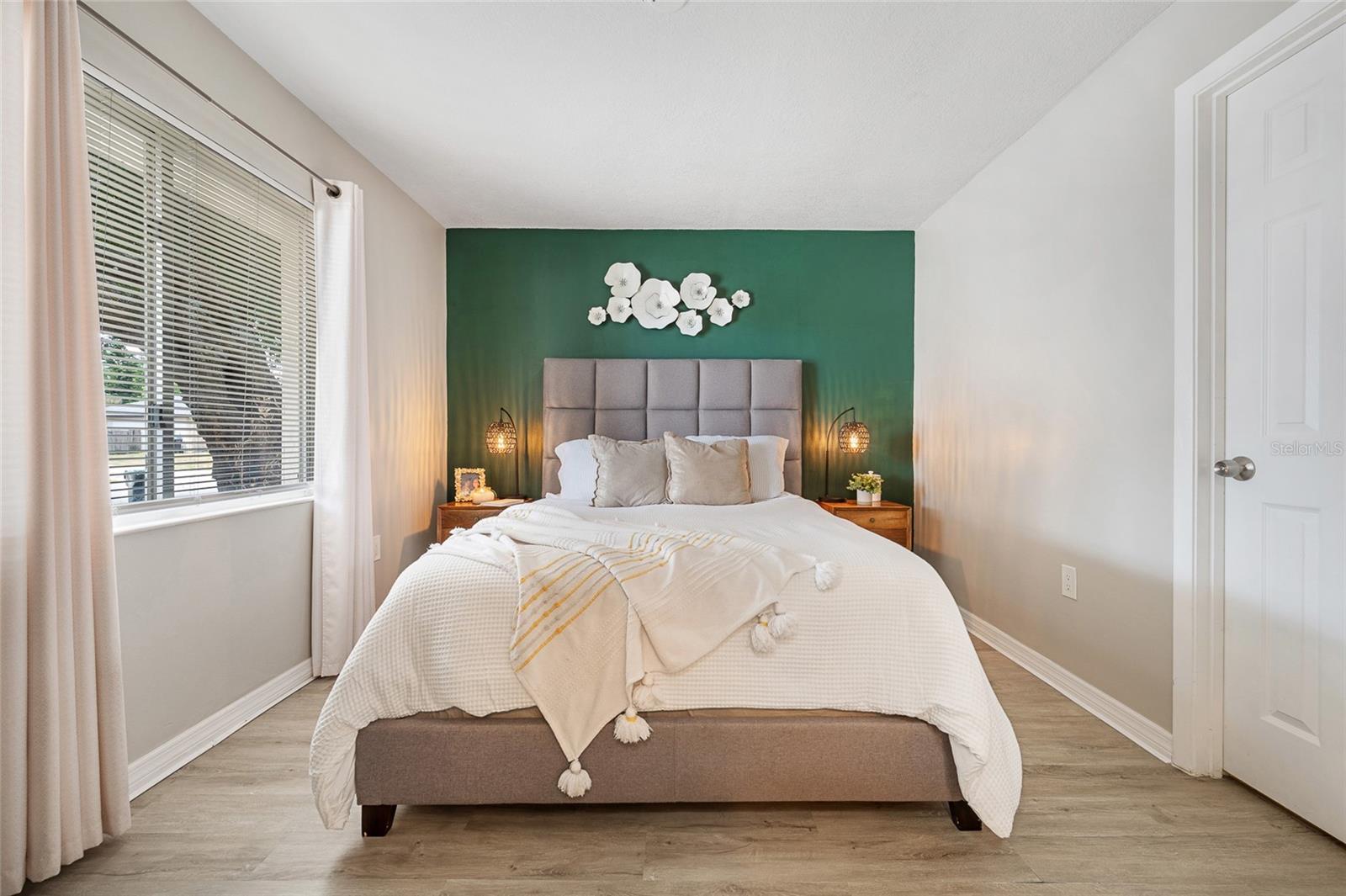 Image 11 of 24 For 12335 Eastcove Drive