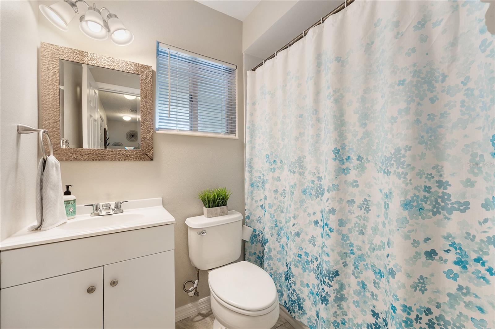 Image 15 of 24 For 12335 Eastcove Drive