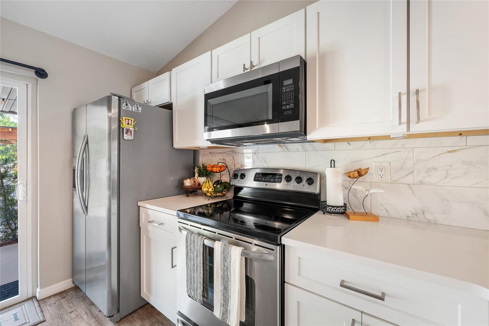 Image 9 of 24 For 12335 Eastcove Drive