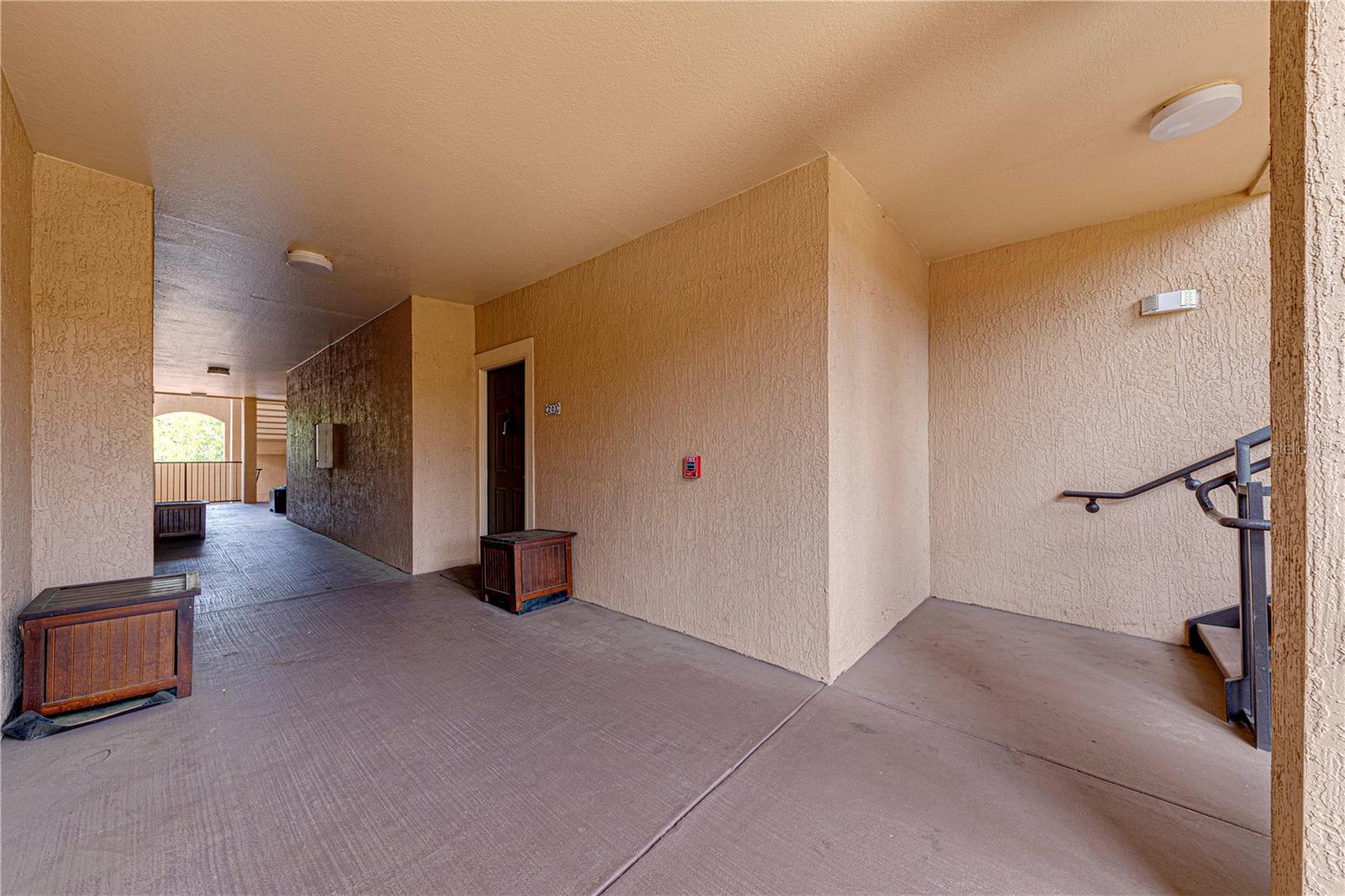 Image 2 of 26 For 5500 Metrowest Boulevard 203