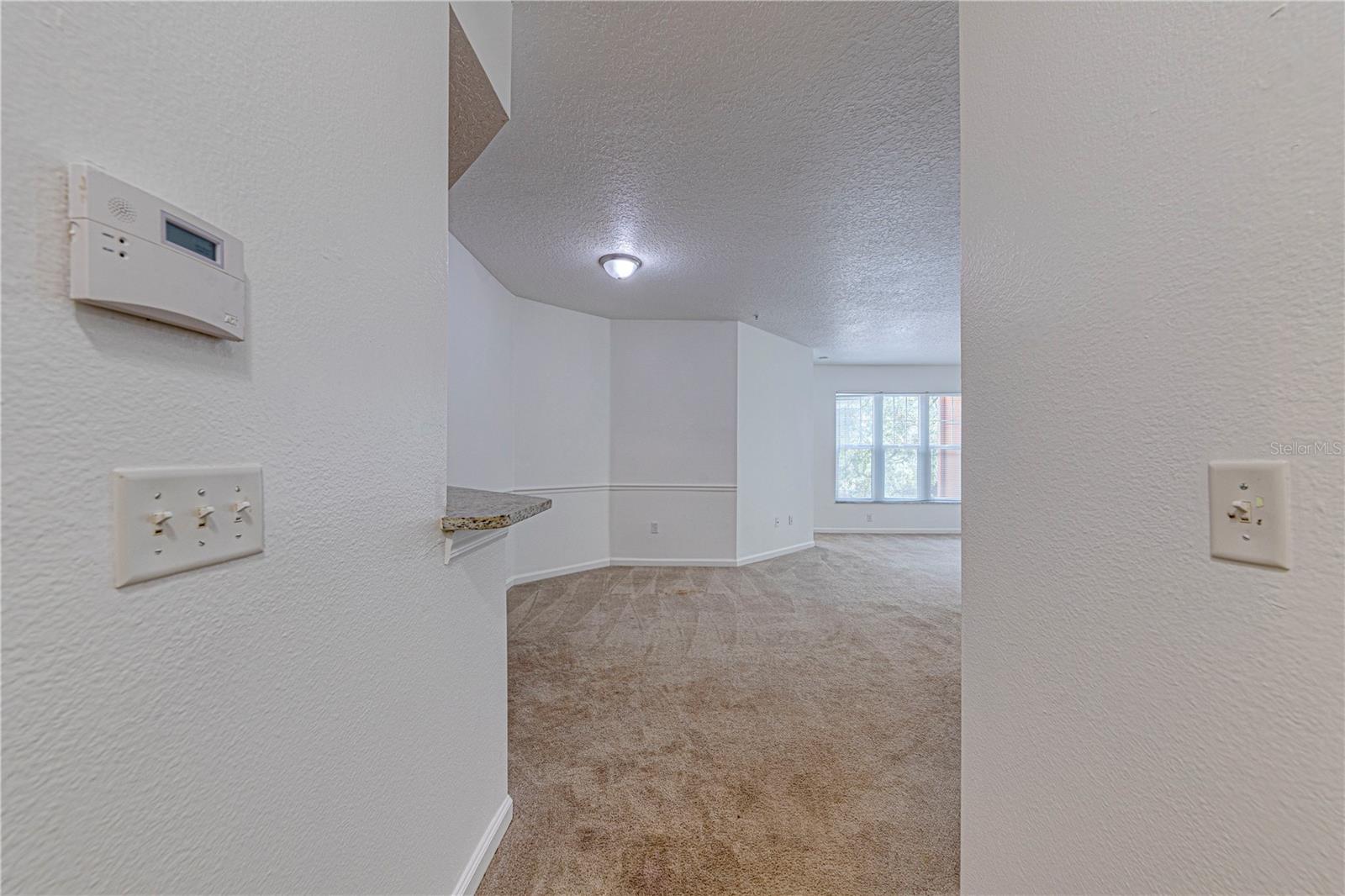 Image 3 of 26 For 5500 Metrowest Boulevard 203