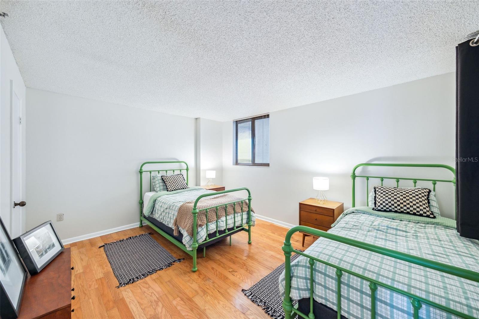 Image 17 of 26 For 530 Central Boulevard 1702
