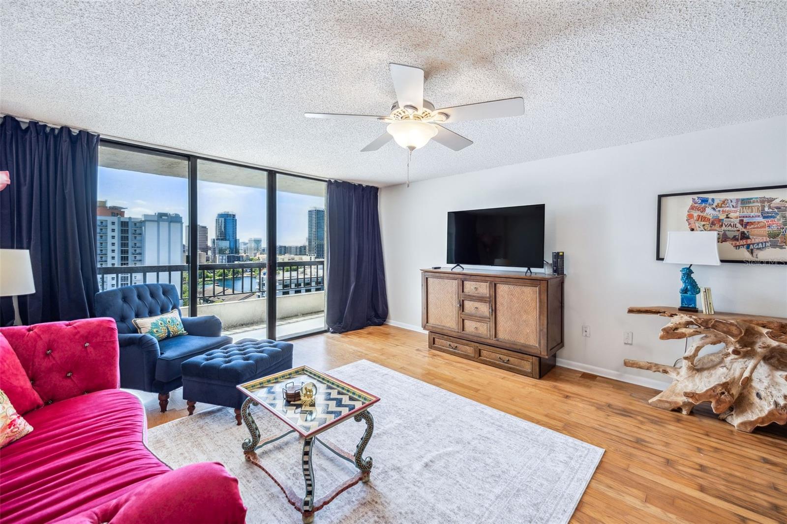 Image 6 of 26 For 530 Central Boulevard 1702