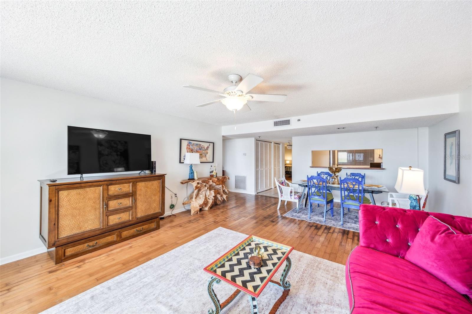 Image 7 of 26 For 530 Central Boulevard 1702