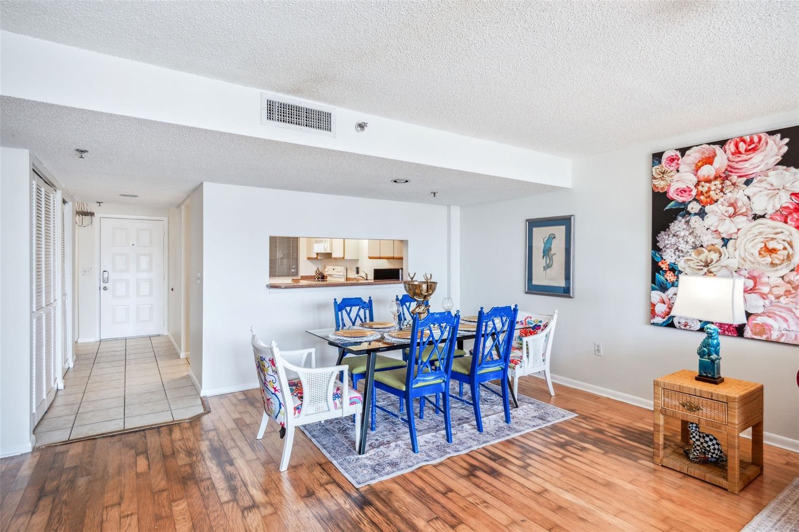 Image 9 of 26 For 530 Central Boulevard 1702