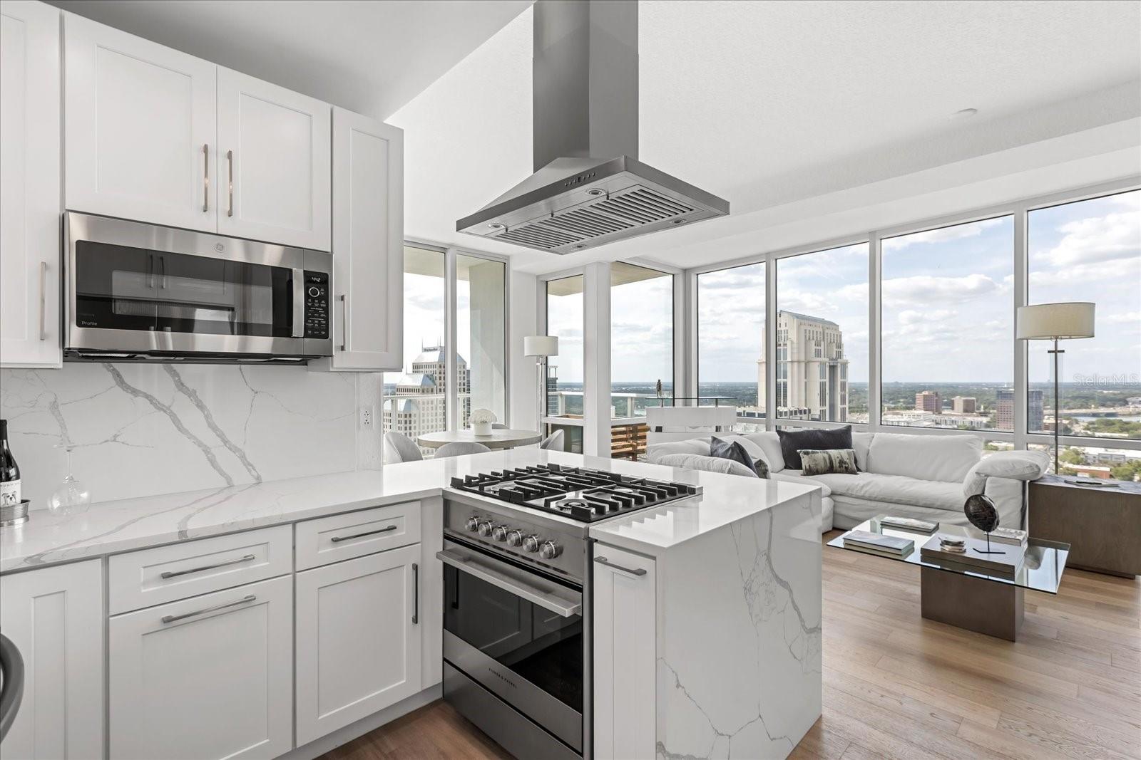 Image 7 of 40 For 150 Robinson Street 2812