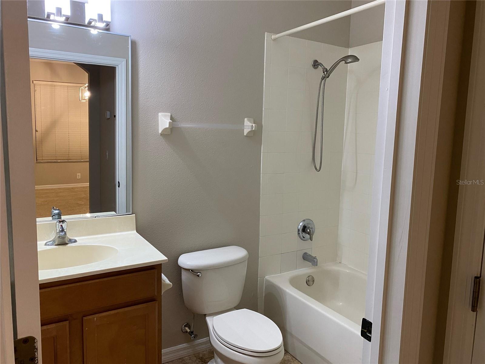Image 16 of 29 For 4028 Viosca Place