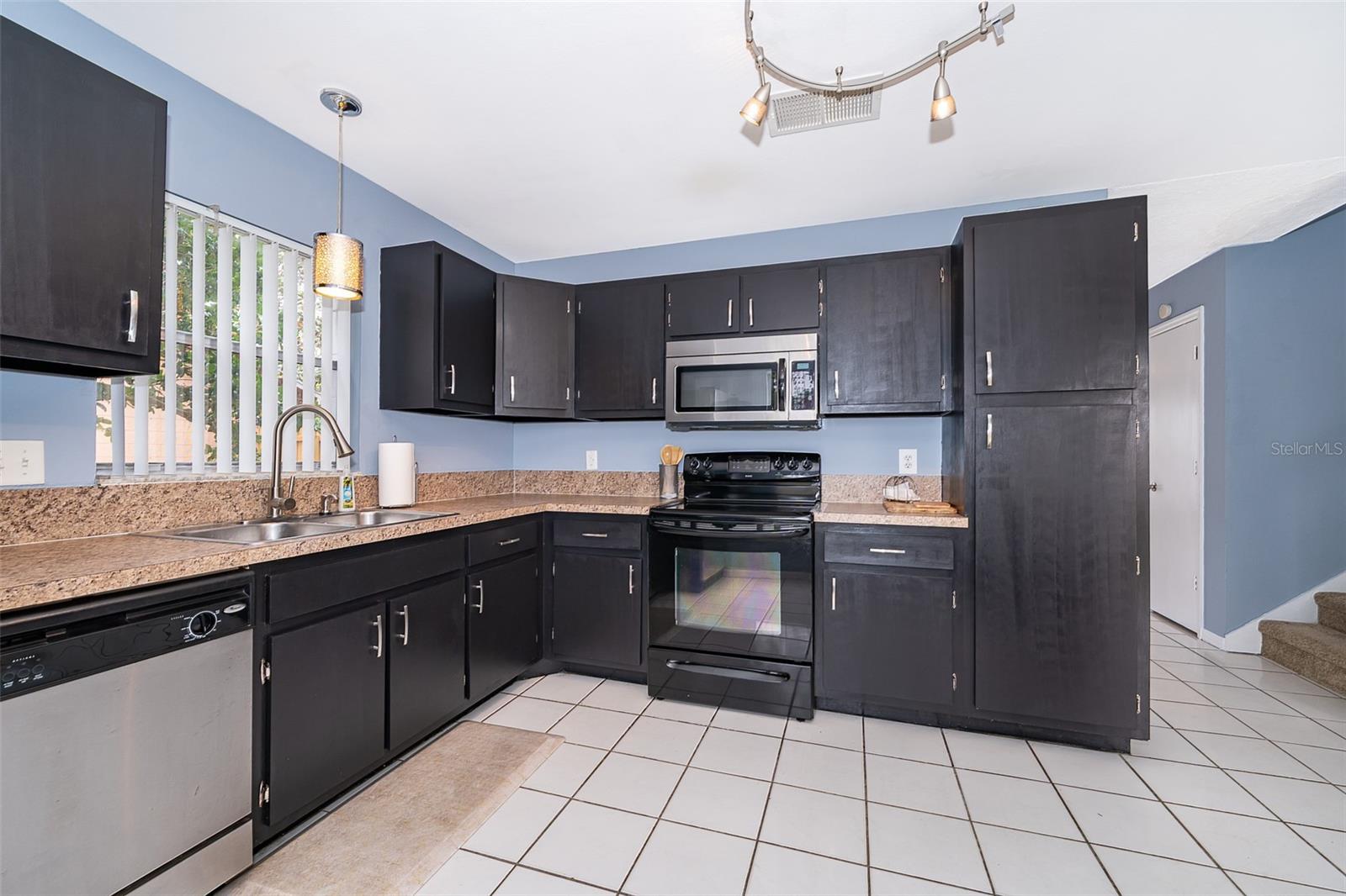 Image 5 of 26 For 9316 Dubois Boulevard
