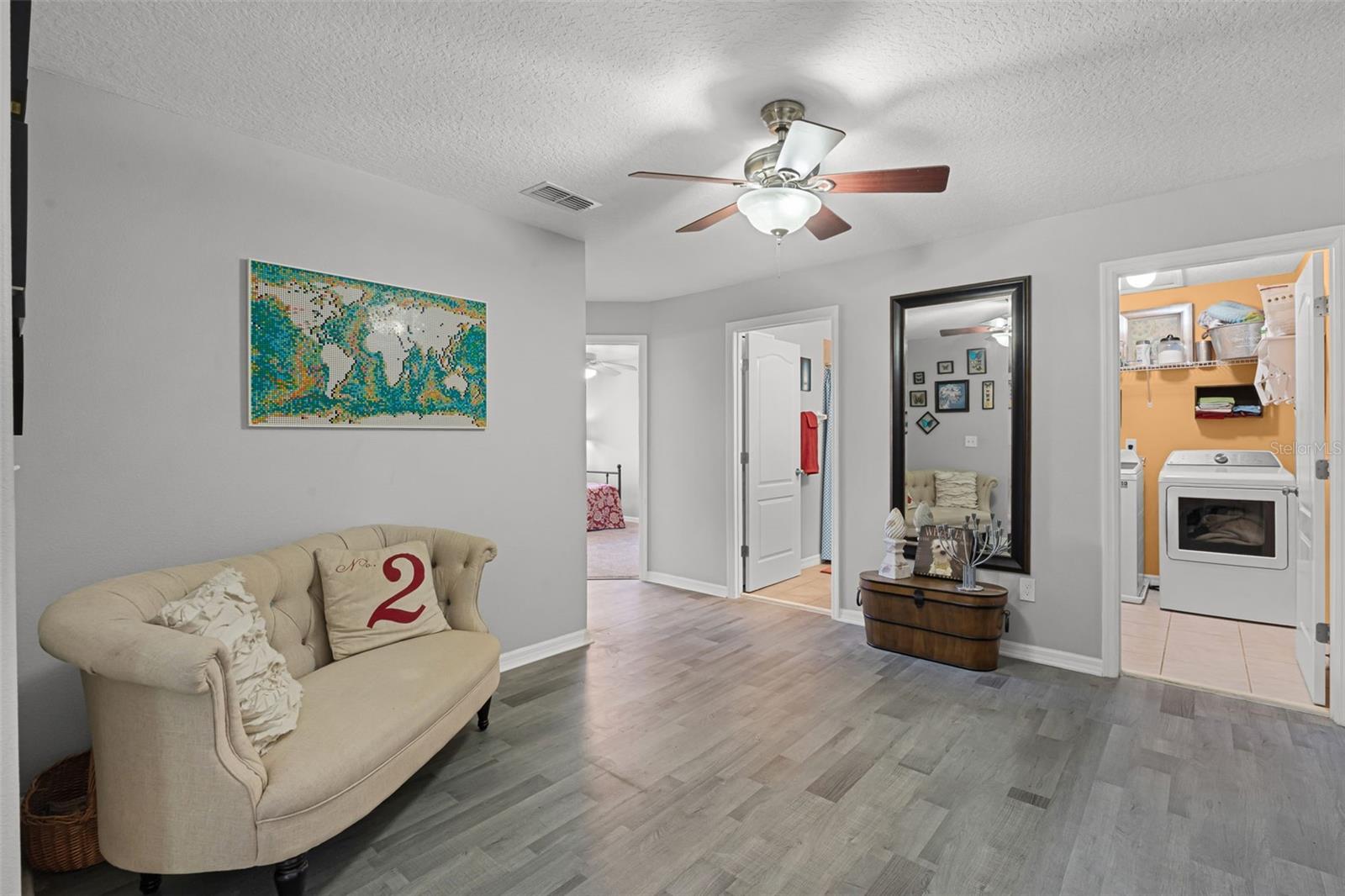 Image 18 of 41 For 4027 Lakeside Reserve Court