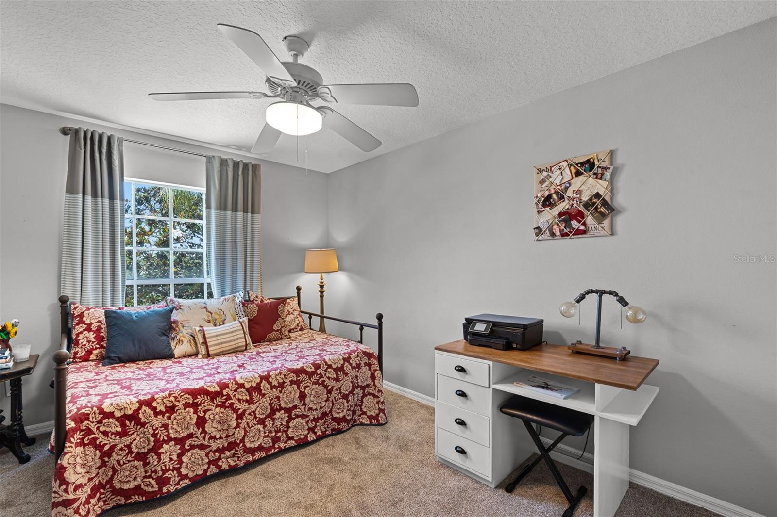Image 29 of 41 For 4027 Lakeside Reserve Court