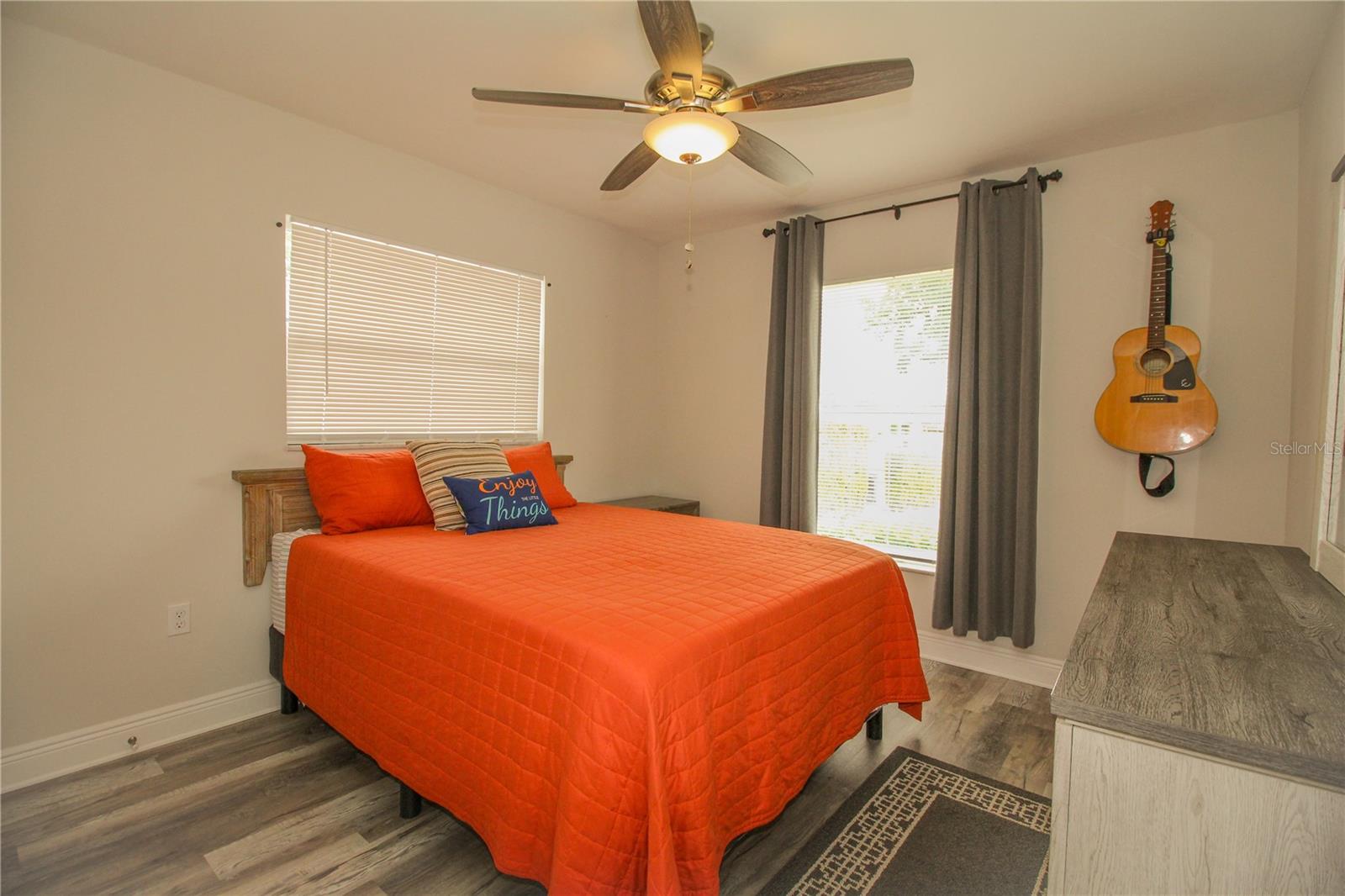 Image 12 of 21 For 1529 Glastonberry Road