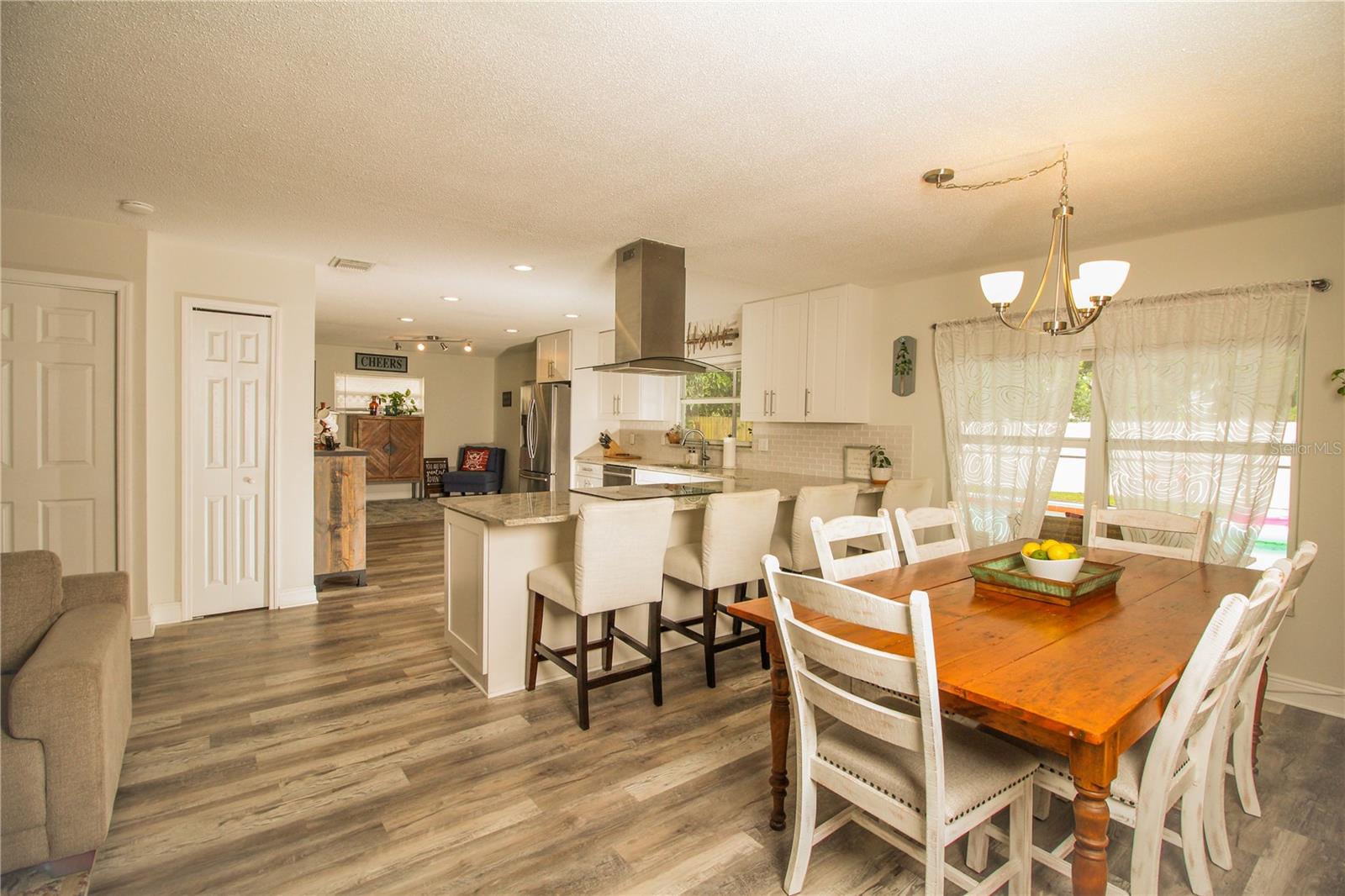 Image 6 of 21 For 1529 Glastonberry Road