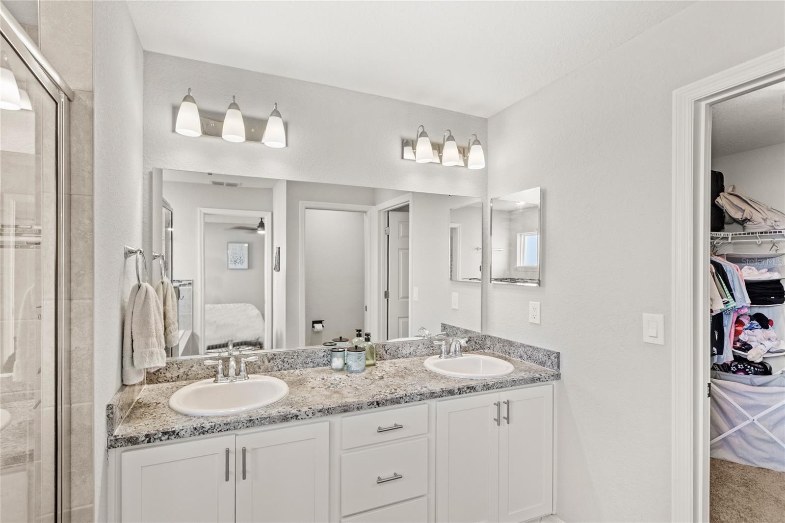 Image 17 of 41 For 4215 Swan Street