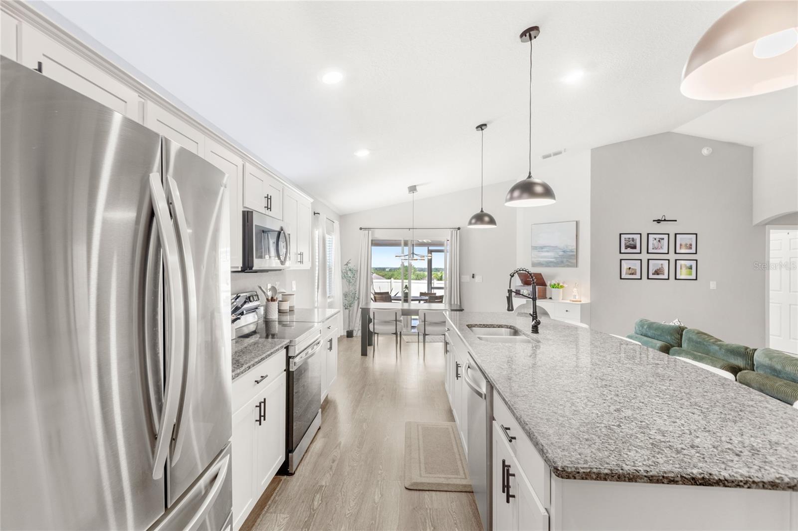 Image 9 of 41 For 4215 Swan Street