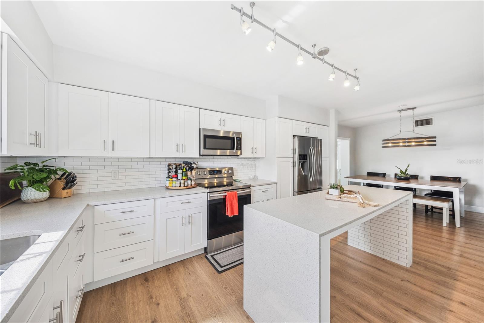 Image 11 of 26 For 3520 Sebring Avenue