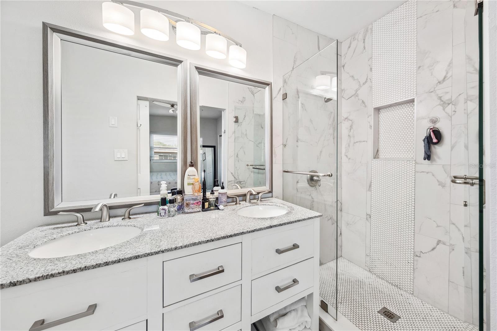 Image 19 of 26 For 3520 Sebring Avenue